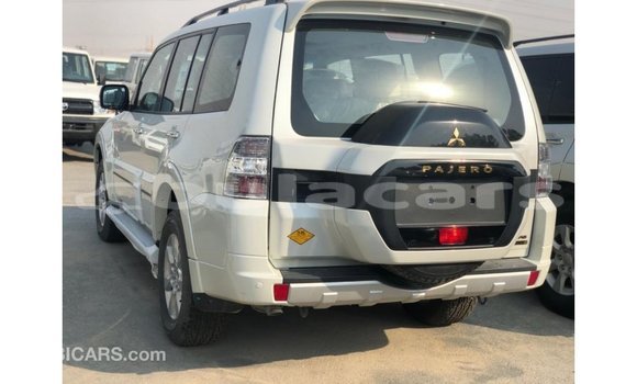 Buy Import Mitsubishi Pajero Black Car in Import - Dubai in Central Buy Import Mitsubishi Pajero Black Car in Import - Dubai in Central