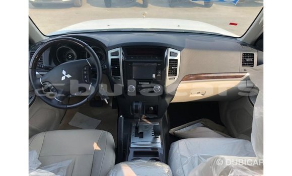 Buy Import Mitsubishi Pajero Black Car in Import - Dubai in Central Buy Import Mitsubishi Pajero Black Car in Import - Dubai in Central