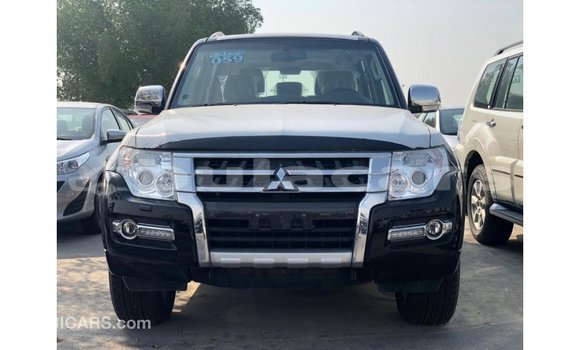 Buy Import Mitsubishi Pajero Black Car in Import - Dubai in Central Buy Import Mitsubishi Pajero Black Car in Import - Dubai in Central