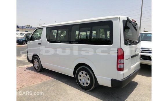 Buy Import Toyota Hiace White Car in Import - Dubai in Central Buy Import Toyota Hiace White Car in Import - Dubai in Central