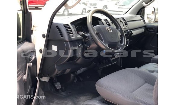 Buy Import Toyota Hiace White Car in Import - Dubai in Central Buy Import Toyota Hiace White Car in Import - Dubai in Central