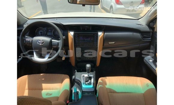 Buy Import Toyota Fortuner White Car in Import - Dubai in Central Buy Import Toyota Fortuner White Car in Import - Dubai in Central