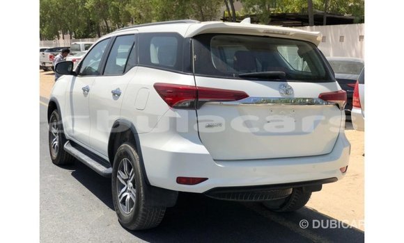 Buy Import Toyota Fortuner White Car in Import - Dubai in Central Buy Import Toyota Fortuner White Car in Import - Dubai in Central