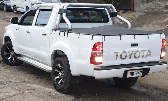 Buy Used Toyota Hilux White Car in Suva in Central Buy Used Toyota Hilux White Car in Suva in Central