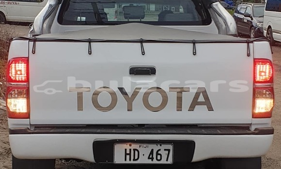 Buy Used Toyota Hilux White Car in Suva in Central Buy Used Toyota Hilux White Car in Suva in Central