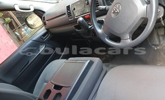 Buy Used Toyota Hiace White Car in Suva in Central Buy Used Toyota Hiace White Car in Suva in Central