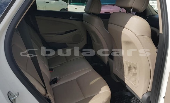 Buy Used Hyundai Tucson White Car in Nadi in Western Buy Used Hyundai Tucson White Car in Nadi in Western