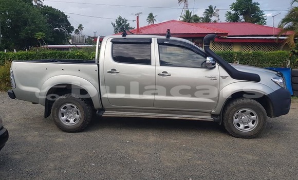 Buy Used Toyota Hilux Silver Car in Suva in Central Buy Used Toyota Hilux Silver Car in Suva in Central