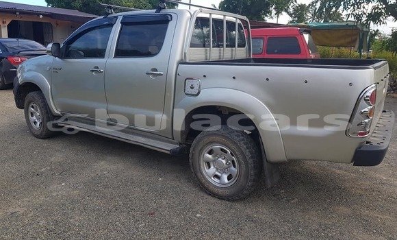 Buy Used Toyota Hilux Silver Car in Suva in Central Buy Used Toyota Hilux Silver Car in Suva in Central