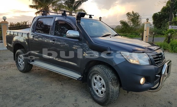 Buy Used Toyota Hilux Grey Car in Suva in Central Buy Used Toyota Hilux Grey Car in Suva in Central