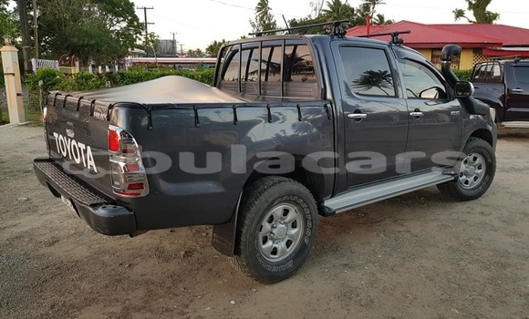 Buy Used Toyota Hilux Grey Car in Suva in Central Buy Used Toyota Hilux Grey Car in Suva in Central