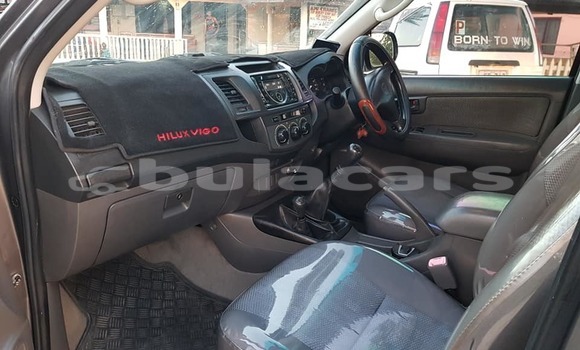 Buy Used Toyota Hilux Grey Car in Suva in Central Buy Used Toyota Hilux Grey Car in Suva in Central