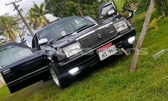 Acheter Occasion Voiture Toyota Crown Noir à Suva, Central Acheter Occasion Voiture Toyota Crown Noir à Suva, Central