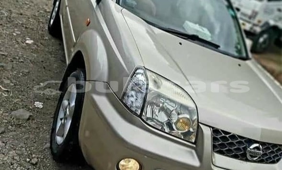 Acheter Occasion Voiture Nissan X–Trail Gris à Suva, Central Acheter Occasion Voiture Nissan X–Trail Gris à Suva, Central