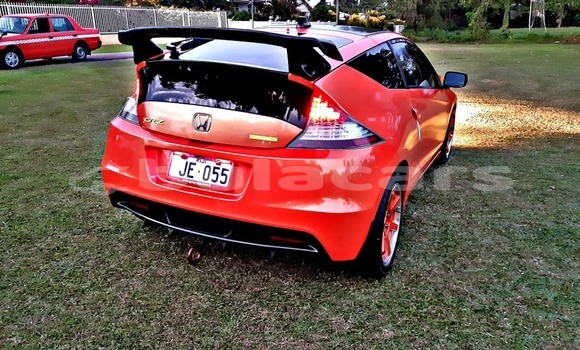 Acheter Occasion Voiture Honda CR-Z Rouge à Suva, Central Acheter Occasion Voiture Honda CR-Z Rouge à Suva, Central