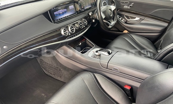 Acheter Occasion Voiture Mercedes-Benz S–Class Noir à Suva, Central Acheter Occasion Voiture Mercedes-Benz S–Class Noir à Suva, Central
