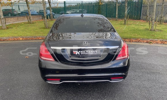 Acheter Occasion Voiture Mercedes-Benz S–Class Noir à Suva, Central Acheter Occasion Voiture Mercedes-Benz S–Class Noir à Suva, Central