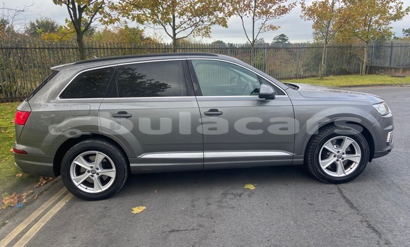 Acheter Occasion Voiture Audi Q7 Gris à Suva, Central Acheter Occasion Voiture Audi Q7 Gris à Suva, Central