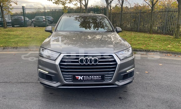 Acheter Occasion Voiture Audi Q7 Gris à Suva, Central Acheter Occasion Voiture Audi Q7 Gris à Suva, Central