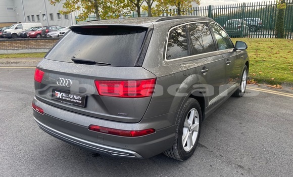 Acheter Occasion Voiture Audi Q7 Gris à Suva, Central Acheter Occasion Voiture Audi Q7 Gris à Suva, Central