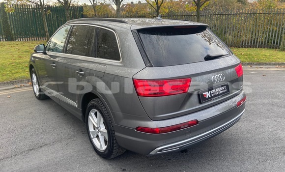 Acheter Occasion Voiture Audi Q7 Gris à Suva, Central Acheter Occasion Voiture Audi Q7 Gris à Suva, Central