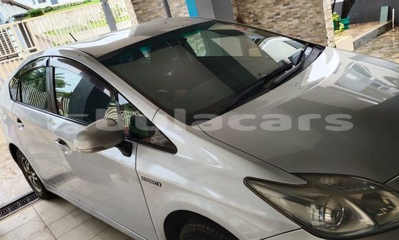 Buy Used Toyota Prius Grey Car in Lautoka in Western Buy Used Toyota Prius Grey Car in Lautoka in Western