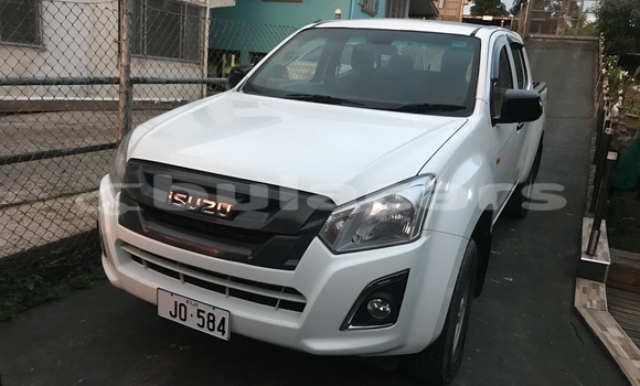 Acheter Occasion Voiture Isuzu D–MAX Blanc à Suva, Central Acheter Occasion Voiture Isuzu D–MAX Blanc à Suva, Central