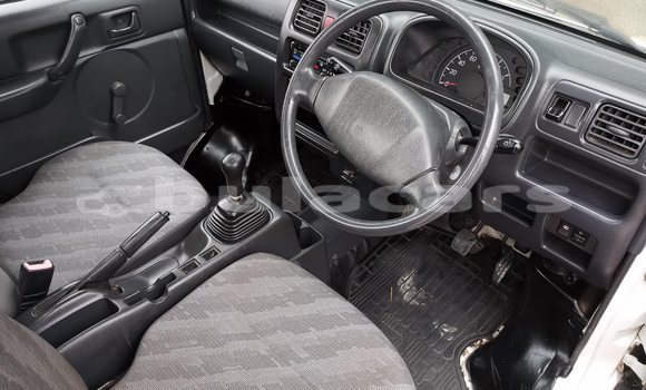 Buy Used Suzuki Carry White Truck in Barotu in Western Buy Used Suzuki Carry White Truck in Barotu in Western