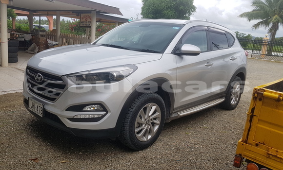 Buy Used Hyundai Tucson Silver Car in Pacific Harbour in Central