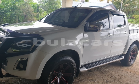 Buy Used Isuzu FTR 850 White Truck in Suva in Central Buy Used Isuzu FTR 850 White Truck in Suva in Central