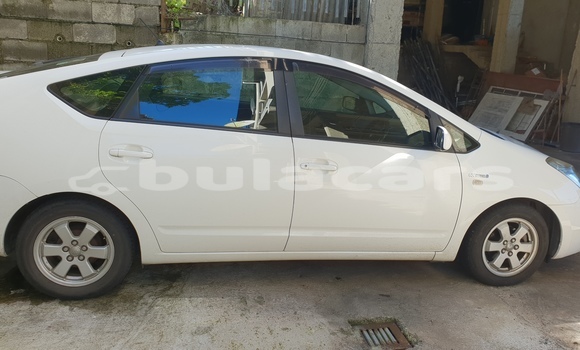 Acheter Occasion Voiture Toyota Prius Blanc à Suva, Central