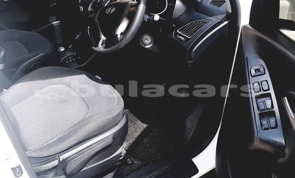 Buy Used Hyundai Tucson White Car in Ba in Western Buy Used Hyundai Tucson White Car in Ba in Western