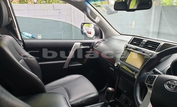 Buy Used Toyota Land Cruiser Prado White Car in Ba in Western Buy Used Toyota Land Cruiser Prado White Car in Ba in Western