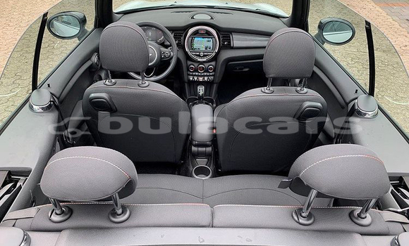 Buy Used MINI Cooper White Car in Pacific Harbour in Central Buy Used MINI Cooper White Car in Pacific Harbour in Central