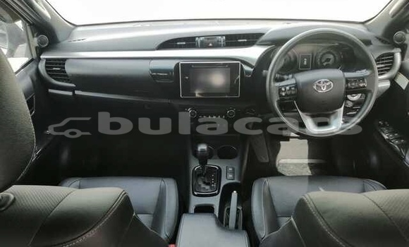 Buy Used Toyota Hilux White Car in Lautoka in Western Buy Used Toyota Hilux White Car in Lautoka in Western