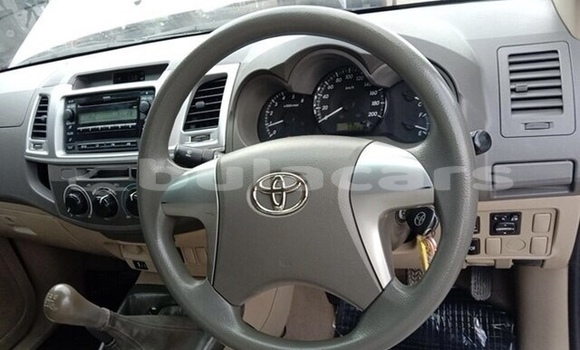 Buy Used Toyota Hilux Beige Car in Suva in Central Buy Used Toyota Hilux Beige Car in Suva in Central