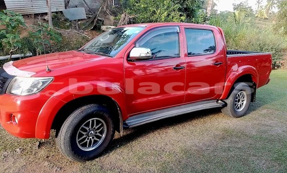 Acheter Occasion Voiture Toyota Hilux Rouge à Labasa, Northern