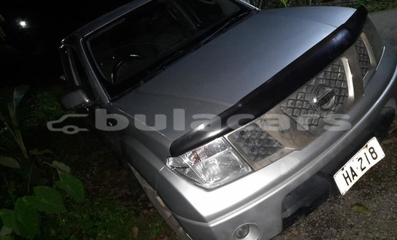 Acheter Occasion Voiture Nissan Navara Gris à Suva, Central