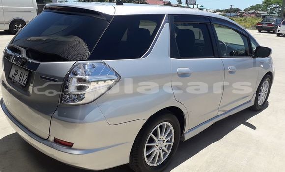 Acheter Occasion Voiture Honda Fit Gris à Nadi, Western Acheter Occasion Voiture Honda Fit Gris à Nadi, Western