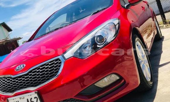 Acheter Occasion Voiture Kia Cerato Rouge à Suva, Central Acheter Occasion Voiture Kia Cerato Rouge à Suva, Central