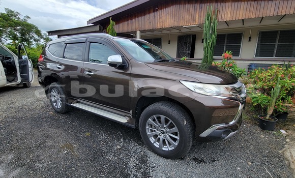 Buy Used Mitsubishi Pajero Sport Brown Car in Navua in Central Buy Used Mitsubishi Pajero Sport Brown Car in Navua in Central