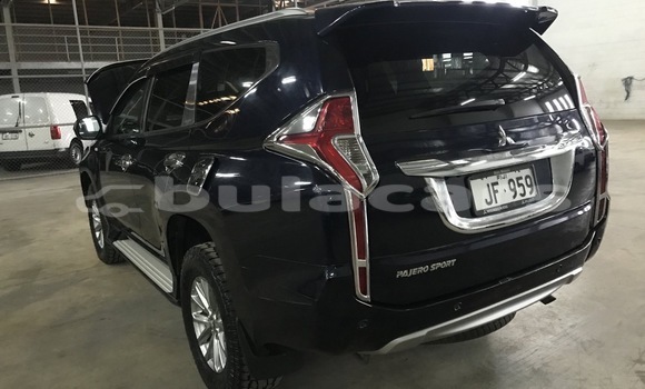 Buy Used Mitsubishi Pajero Sport Blue Car in Nadi in Western