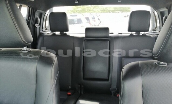 Buy Used Toyota Hiluxe Revo White Car in Nasoki in Eastern Buy Used Toyota Hiluxe Revo White Car in Nasoki in Eastern