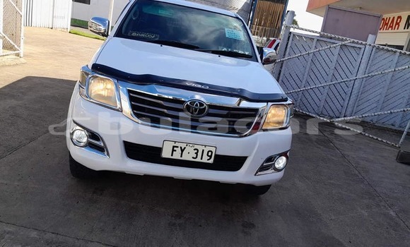 Buy Used Toyota Hilux White Car in Suva in Central
