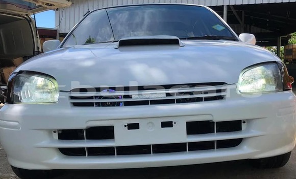 Acheter Occasion Voiture Toyota Starlet Blanc à Suva, Central Acheter Occasion Voiture Toyota Starlet Blanc à Suva, Central