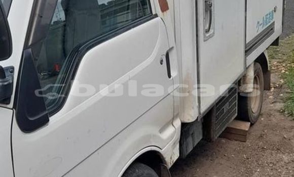 Acheter Occasion Voiture Toyota Vanguard Blanc à Suva, Central