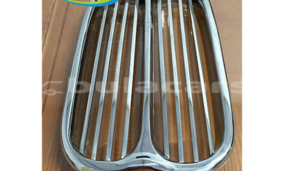 Acheter BMW 2002 Grill New à Import - Dubai, Central Acheter BMW 2002 Grill New à Import - Dubai, Central