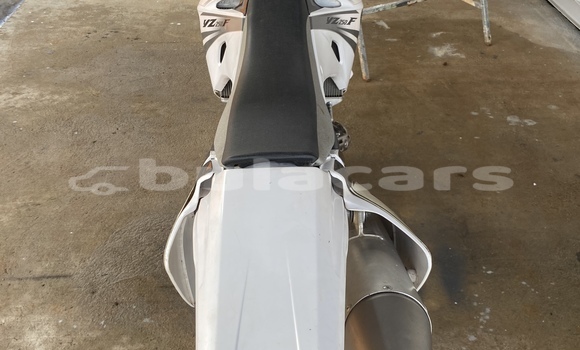 Buy Used Yamaha YZF White Bike in Lautoka in Western Buy Used Yamaha YZF White Bike in Lautoka in Western