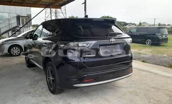 Buy Used Toyota Harrier Black Car in Suva in Central