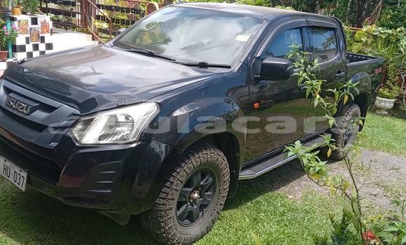 Acheter Occasion Voiture Isuzu D–MAX Noir à Suva, Central Acheter Occasion Voiture Isuzu D–MAX Noir à Suva, Central